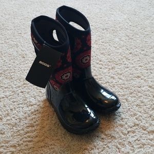 GIRLS BOGS size 13